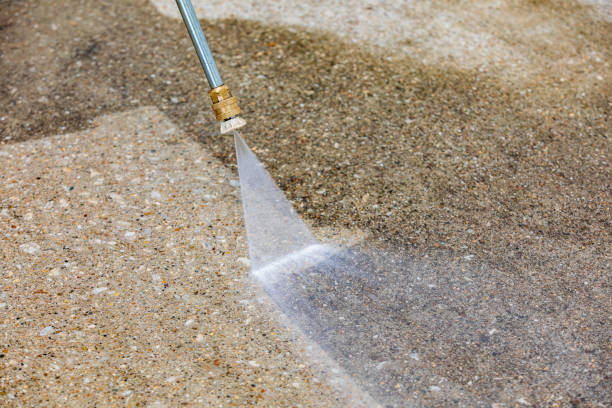 Best Parking Lot and Garage Cleaning  in Eagle Lake, FL