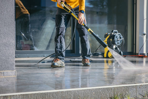 Best Pool Deck Cleaning  in Eagle Lake, FL